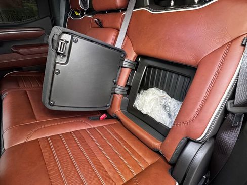 Used 2022 GMC Sierra 1500 Denali Ultimate image 46