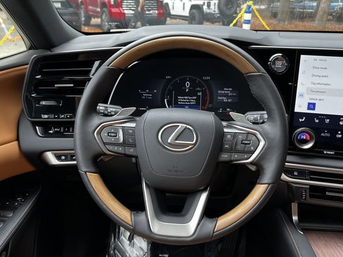 Used 2025 Lexus RX 350 Premium image 33