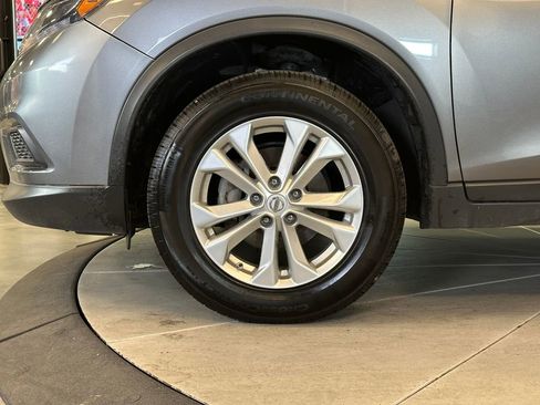 Used 2016 Nissan Rogue SV AWD/4WD image 25