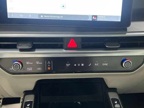 Used 2025 Kia Sorento SX Prestige image 20