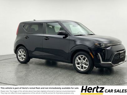 Used 2025 Kia Soul LX w/ LX Technology Package