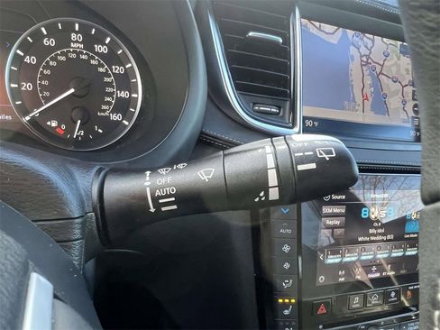 Used 2025 INFINITI QX55 Essential image 23