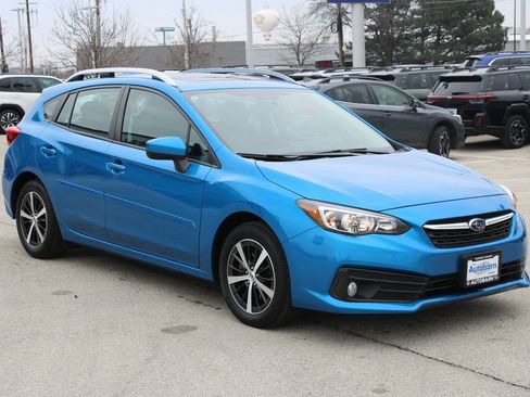 Used 2023 Subaru Impreza Premium image 3