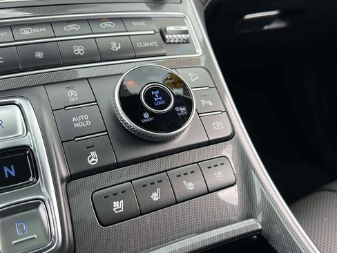Used 2022 Hyundai Santa Fe Calligraphy AWD/4WD image 32