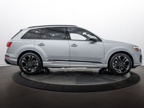 Used 2026 Audi Q7 3.0T Premium Plus w/ Premium Plus Package AWD/4WD image 3
