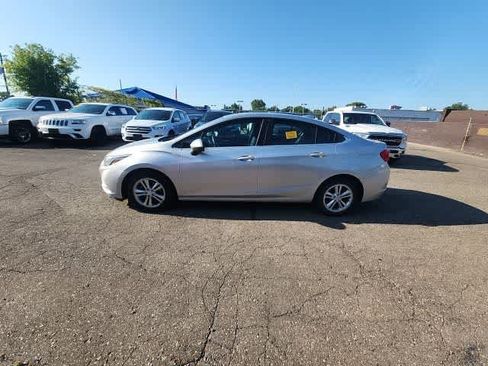 Used 2016 Chevrolet Cruze LT w/ Convenience Package FWD image 29