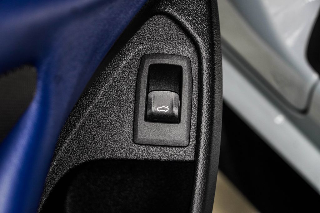 Used 2022 BMW M4 Coupe w/ Executive Package RWD image 50