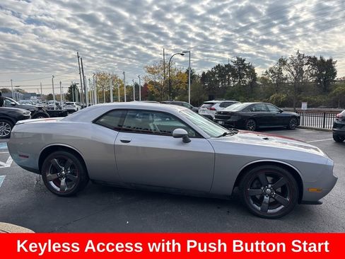 Used 2014 Dodge Challenger Rallye Redline image 8
