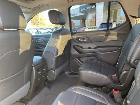 Used 2019 Chevrolet Traverse Premier image 16