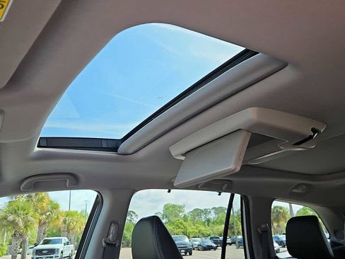 Used 2022 Honda Pilot Elite image 16