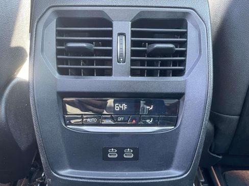 Used 2021 BMW 330i xDrive Sedan w/ Convenience Package AWD/4WD image 10