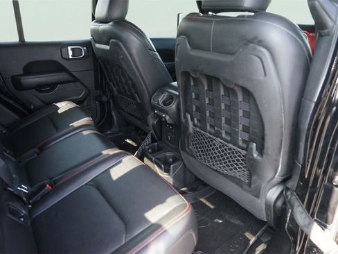 Used 2023 Jeep Gladiator Rubicon w/ Cold Weather Group AWD/4WD image 14