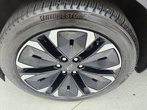 Used 2024 Chevrolet Blazer EV RS image 57