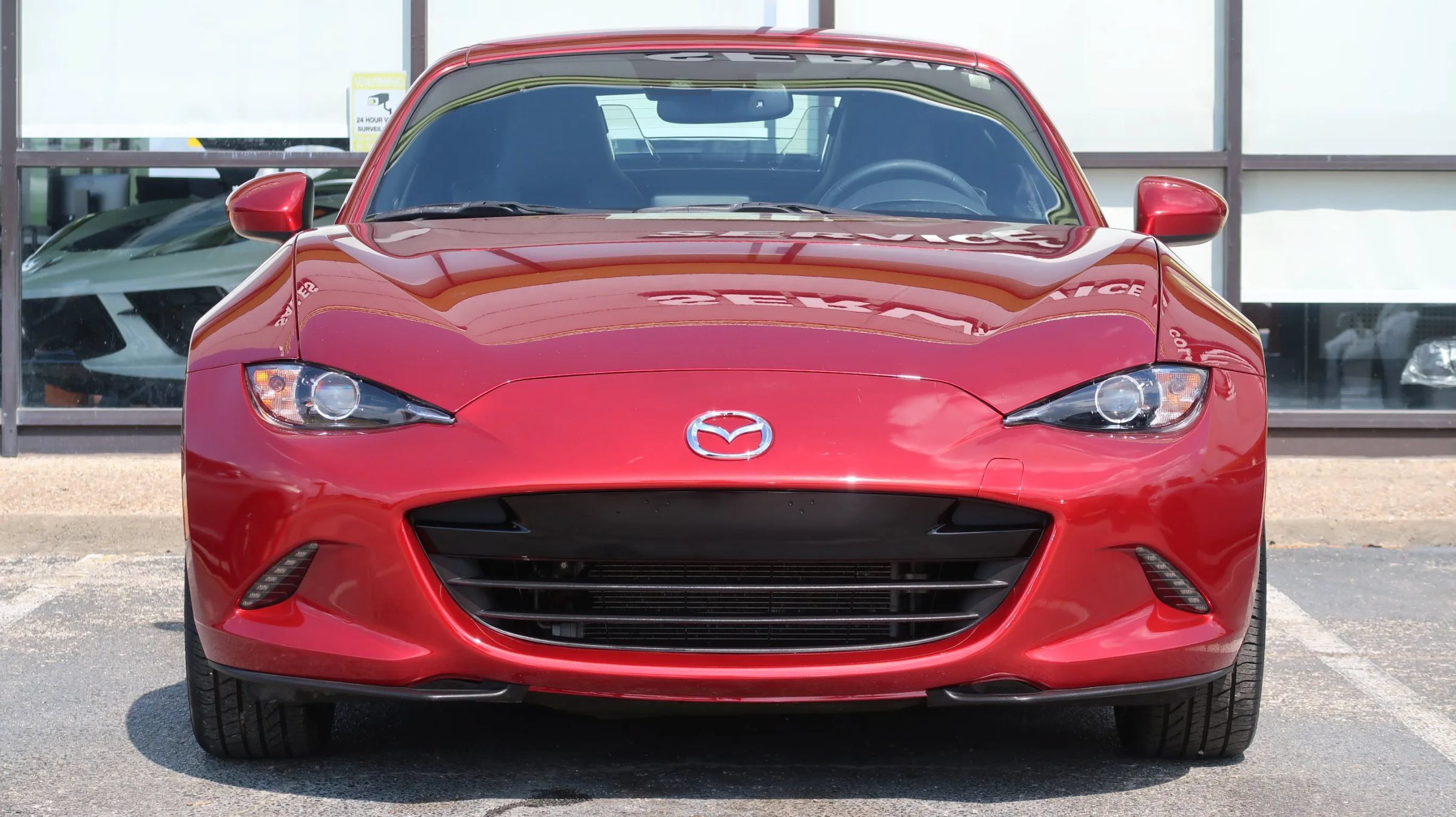 Used 2019 MAZDA MX-5 Miata RF Grand Touring RWD image 2