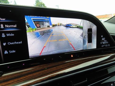 Used 2021 Cadillac Escalade Premium Luxury image 31