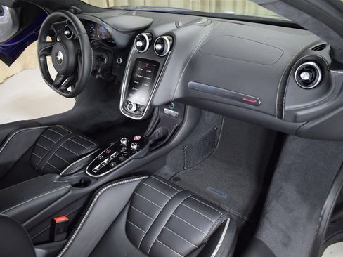 New 2025 McLaren GTS RWD image 15