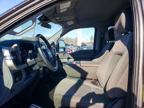 Used 2024 Ford F250 XLT image 11
