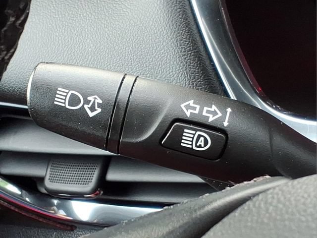 Used 2023 Chevrolet Traverse Premier AWD/4WD image 29