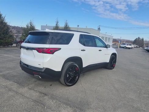 Used 2023 Chevrolet Traverse Premier w/ Redline Edition image 9
