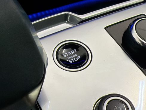 Used 2023 Land Rover Range Rover SE AWD/4WD image 14