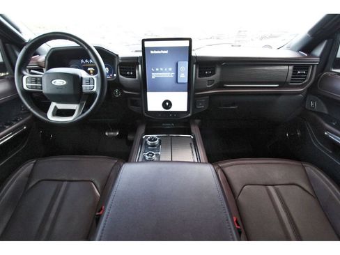 Used 2024 Ford Expedition Limited AWD/4WD image 10