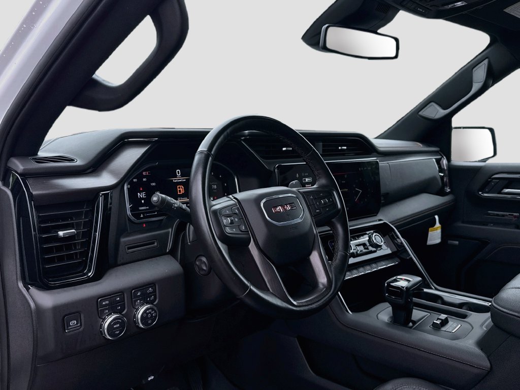 Used 2025 GMC Sierra 1500 AT4 AWD/4WD image 10