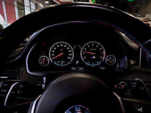 Used 2017 BMW X5 M image 32