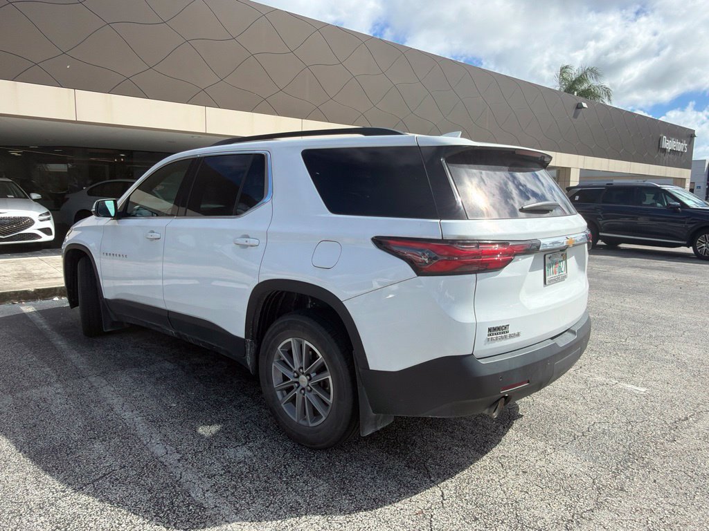 Used 2022 Chevrolet Traverse LT FWD image 3