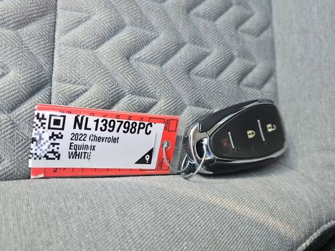 Used 2022 Chevrolet Equinox LT FWD image 20