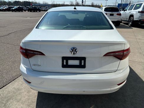 Used 2019 Volkswagen Jetta S FWD image 6