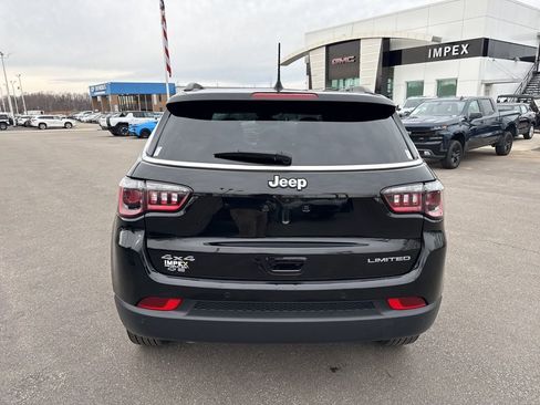 Used 2025 Jeep Compass Limited image 4