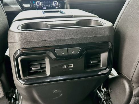 Used 2022 GMC Sierra 1500 AT4 w/ AT4 Premium Package AWD/4WD image 26