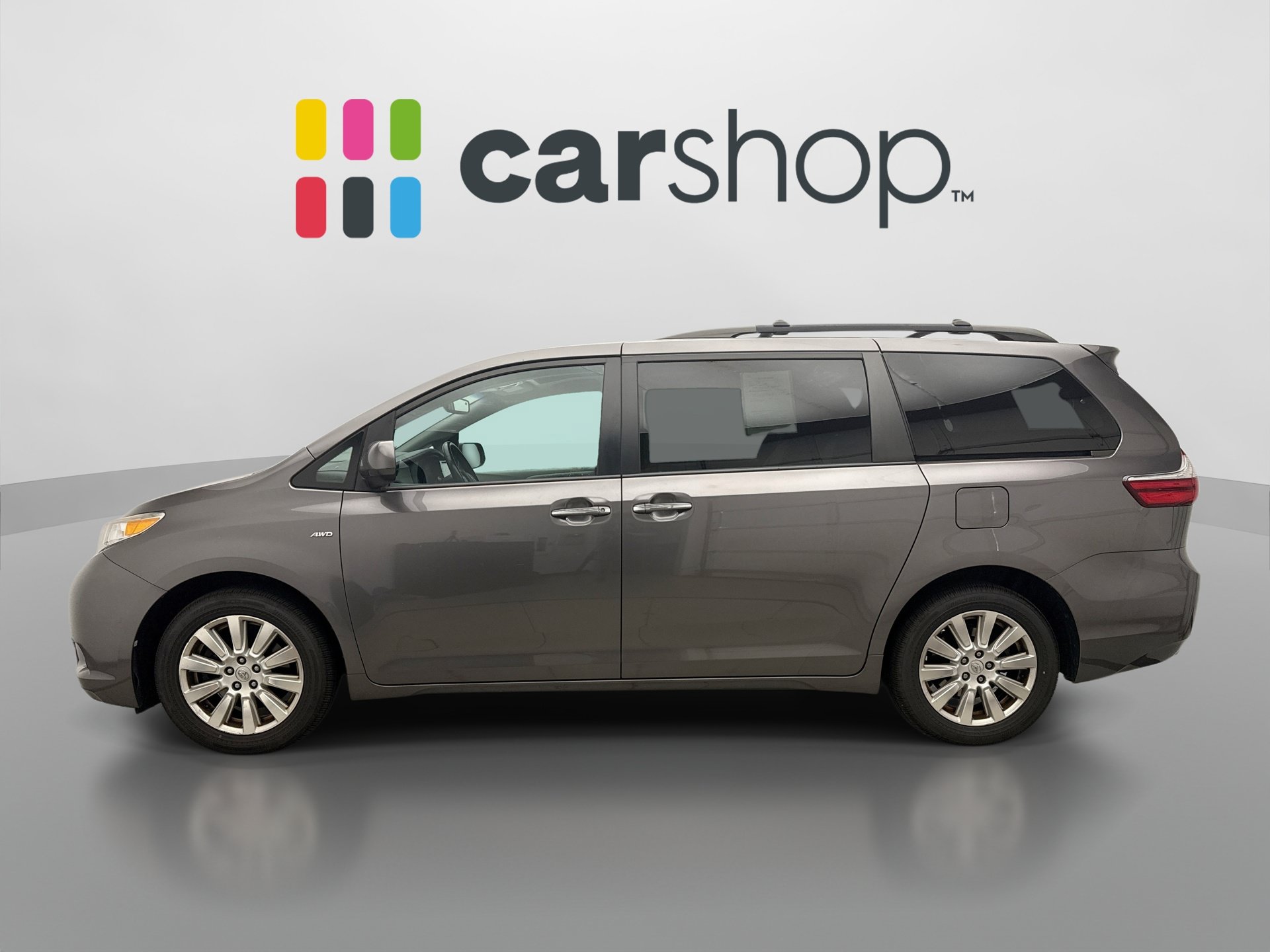 Used 2017 Toyota Sienna XLE Premium AWD/4WD image 2