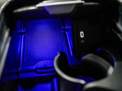 Used 2024 Mercedes-Benz GLC 300 4MATIC image 22