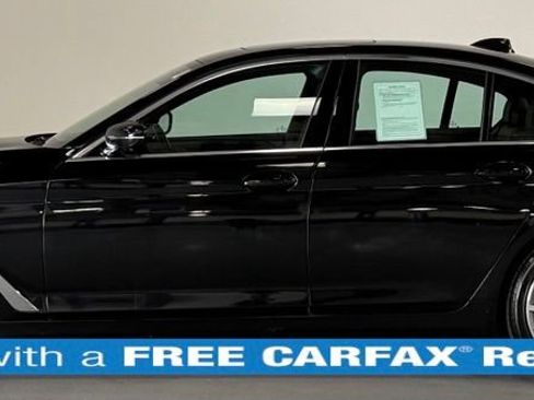 Used 2021 BMW 530i xDrive w/ Premium Package AWD/4WD image 2