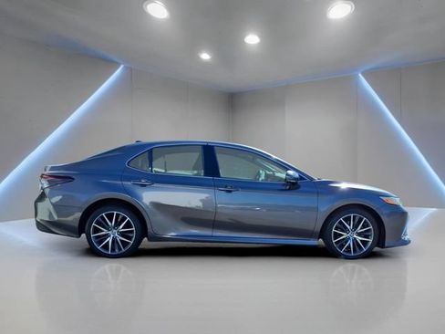 Certified 2023 Toyota Camry XLE FWD image 6