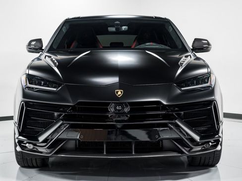 Used 2023 Lamborghini Urus Performante AWD/4WD image 8