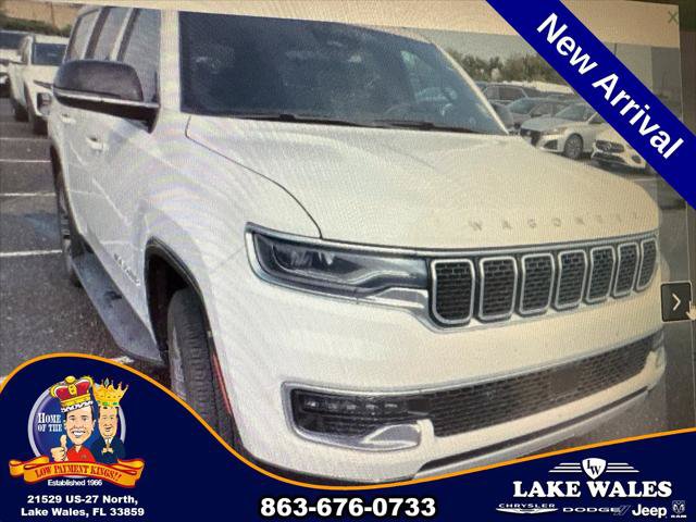 Certified 2024 Jeep Wagoneer L Series II w/ Flexible Seating Group RWD image 1