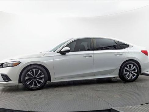 Used 2023 Honda Civic LX image 3