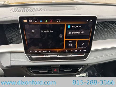 New 2025 Volkswagen Tiguan SE AWD/4WD image 11