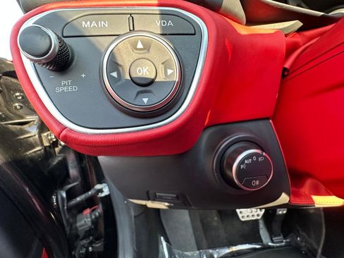 Used 2016 Ferrari California T image 11