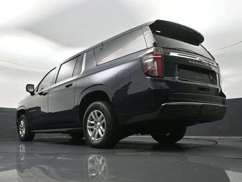 Used 2024 Chevrolet Suburban LS RWD image 26