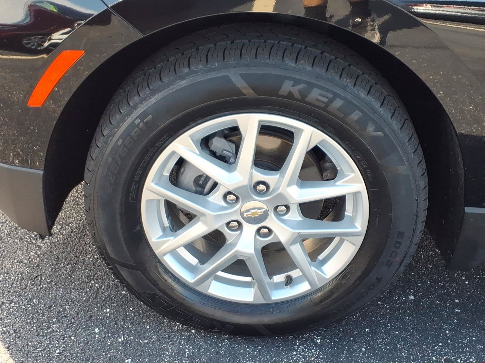 Used 2024 Chevrolet Equinox LT FWD image 29