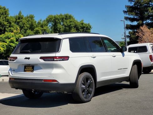 New 2026 Jeep Grand Cherokee L Limited AWD/4WD image 6