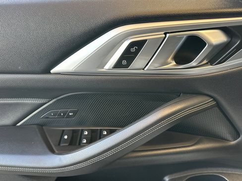Used 2024 BMW 430i Convertible RWD image 11