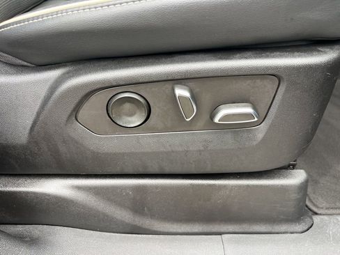 Used 2023 Cadillac Escalade ESV Sport image 26