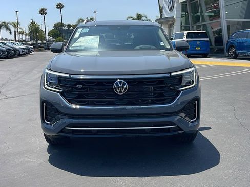 New 2025 Volkswagen Atlas SEL Premium R-Line image 3