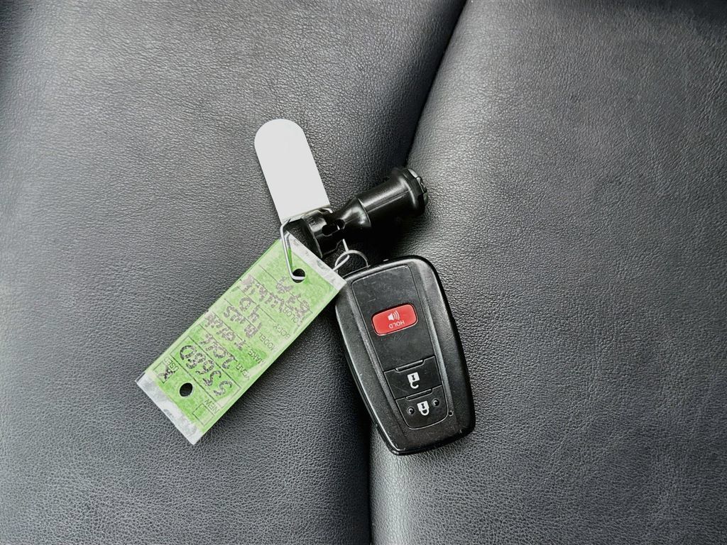 Used 2016 Toyota Prius Four FWD image 30