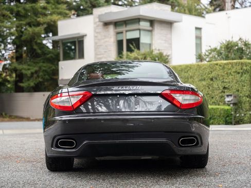 Used 2009 Maserati GranTurismo S RWD image 53