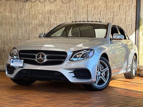Used 2017 Mercedes-Benz E 300 4MATIC image 2
